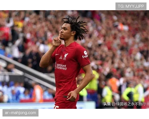 利物浦边卫阿诺德专访：传中脚法的训练与欧冠赛场的进化