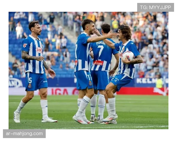 《马卡报》统计：四月西甲因定位球丢球中，七成源于区域防守漏人